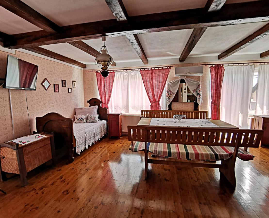 Apartment Slavonska Kuca Pleternica Exteriör bild